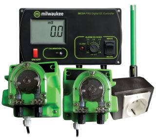 8243 - Controlador Ec Milwaukee MC-745 Bomba Regulable